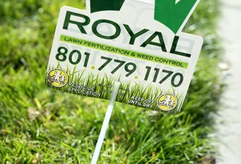 lawn-sign-up-close