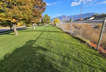 lawn-fence-1